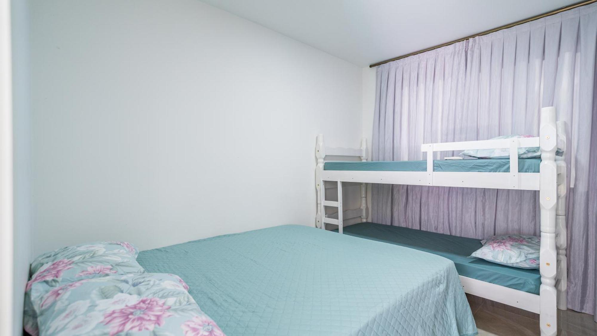 Willa Residencial Com Piscina Possui Jacuzzi Aquecida Com Hidromassagem Bombinhas Zewnętrze zdjęcie